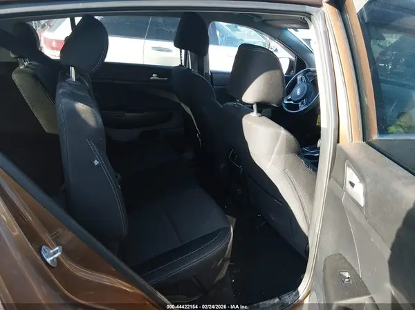 KNDPMCAC6H7287926 2017 KIA SPORTAGE - Image 8