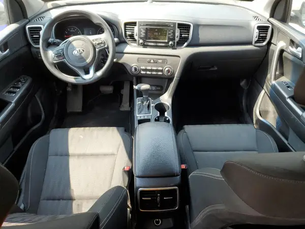 KNDPMCAC6H7287974 2017 KIA SPORTAGE - Image 8