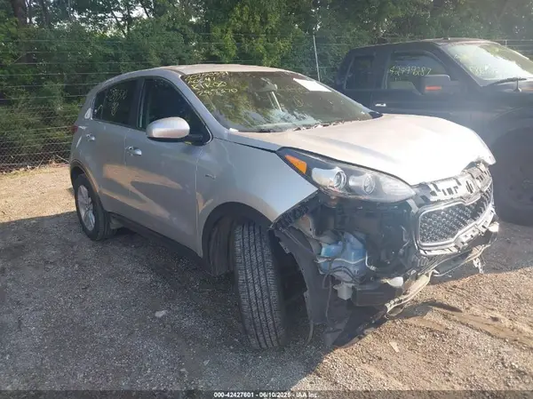 KNDPMCAC6H7289370 2017 KIA SPORTAGE - Image 1
