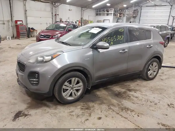 KNDPMCAC6H7290213 2017 KIA SPORTAGE - Image 2