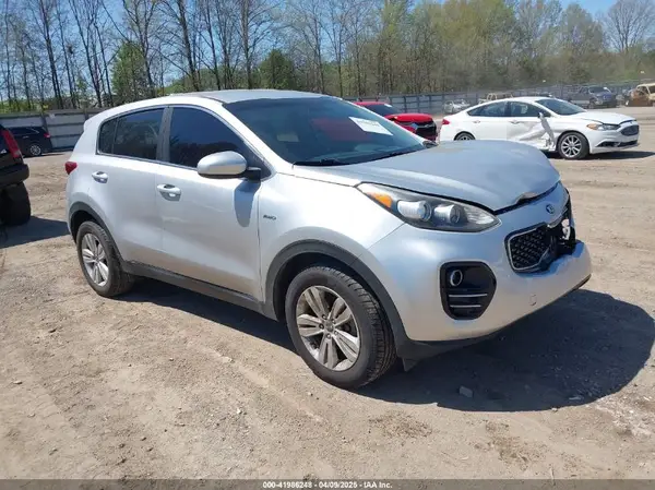 KNDPMCAC6H7292821 2017 KIA SPORTAGE - Image 1