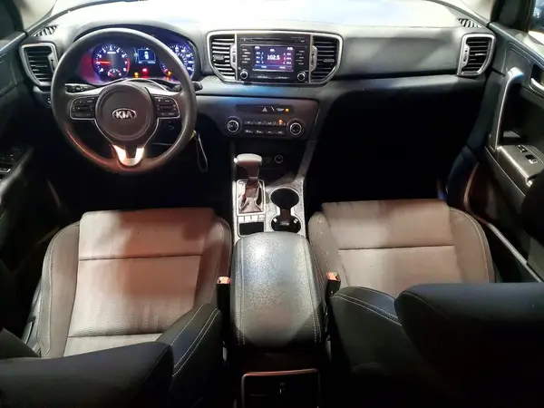 KNDPMCAC6H7297873 2017 KIA SPORTAGE - Image 8