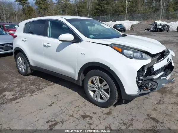 KNDPMCAC6J7309817 2018 KIA SPORTAGE - Image 1