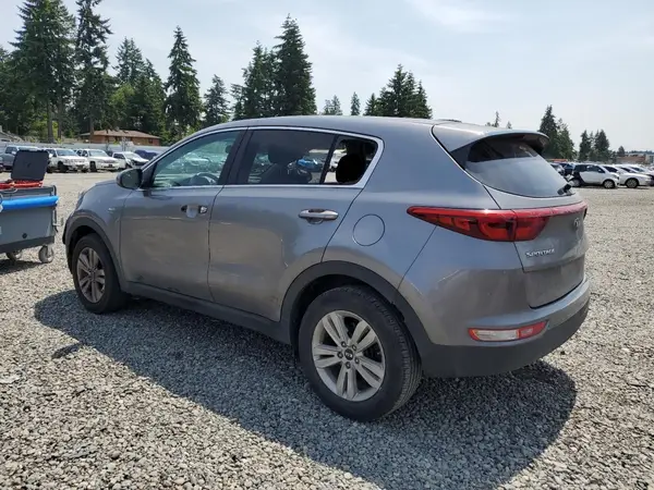 KNDPMCAC6J7312233 2018 KIA SPORTAGE - Image 2