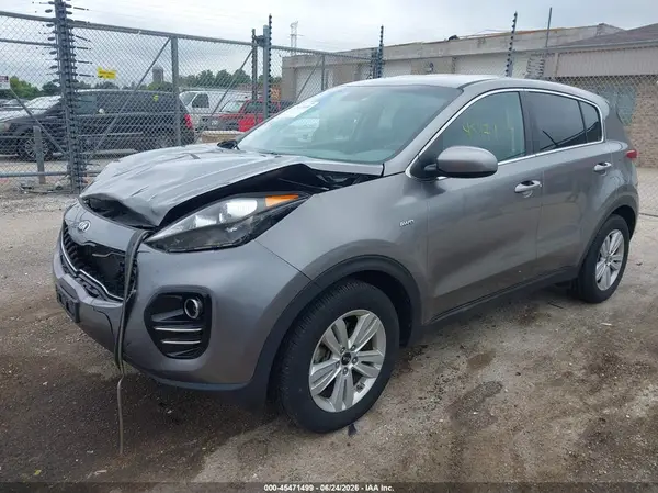 KNDPMCAC6J7331462 2018 KIA SPORTAGE - Image 2