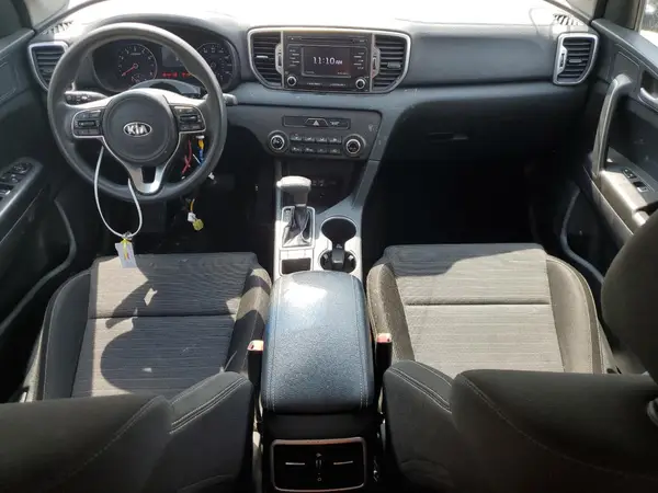 KNDPMCAC6J7332482 2018 KIA SPORTAGE - Image 8