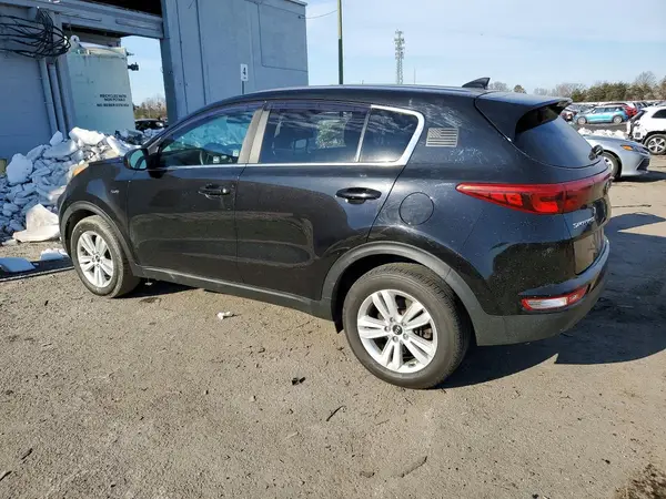 KNDPMCAC6J7334135 2018 KIA SPORTAGE - Image 2