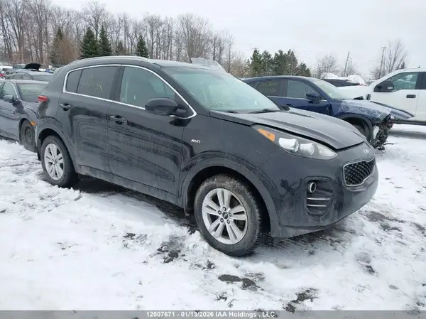KNDPMCAC6J7341358 2018 KIA SPORTAGE - Image 1