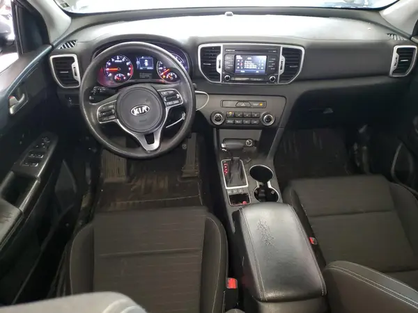 KNDPMCAC6J7341988 2018 KIA SPORTAGE - Image 8