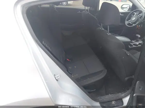 KNDPMCAC6J7349816 2018 KIA SPORTAGE - Image 8