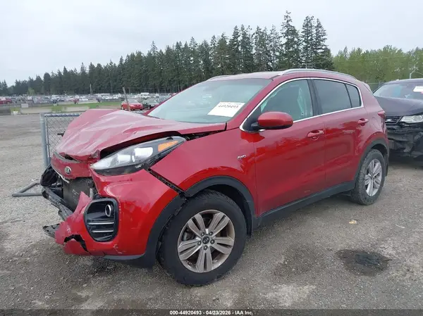 KNDPMCAC6J7362565 2018 KIA SPORTAGE - Image 2