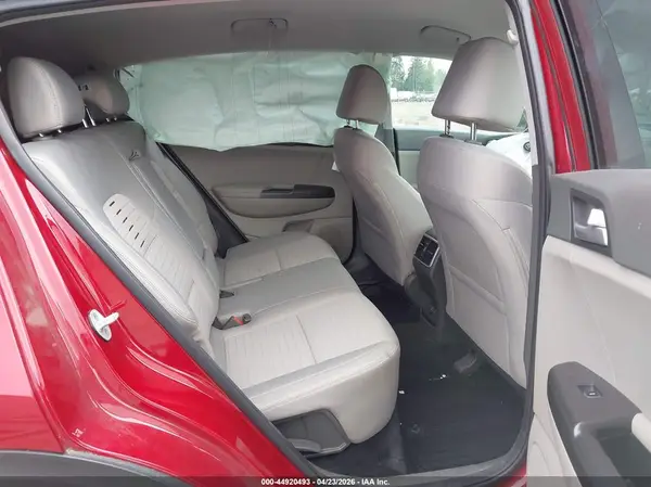 KNDPMCAC6J7362565 2018 KIA SPORTAGE - Image 8