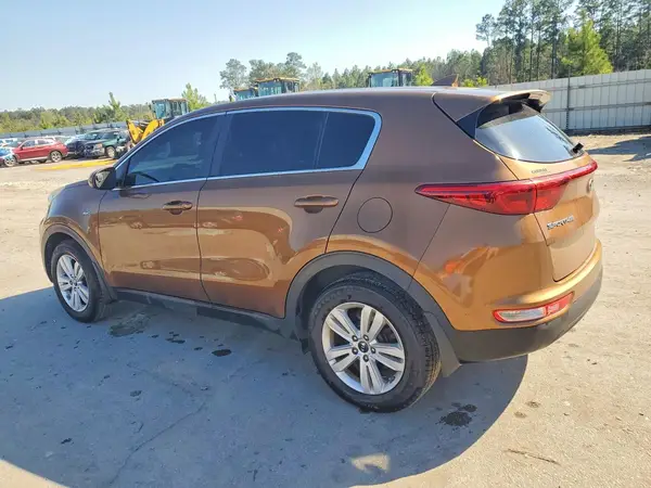 KNDPMCAC6J7365286 2018 KIA SPORTAGE - Image 2