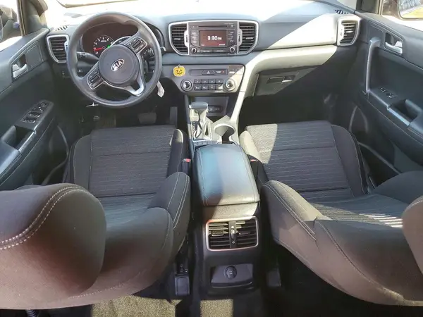 KNDPMCAC6J7365286 2018 KIA SPORTAGE - Image 8