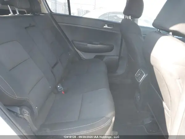 KNDPMCAC6J7374926 2018 KIA SPORTAGE - Image 8