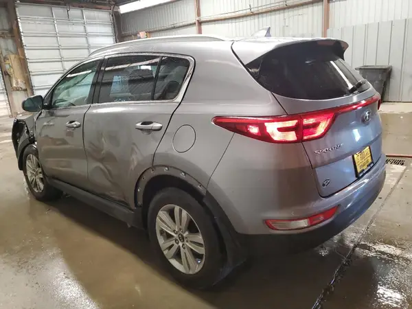 KNDPMCAC6J7378491 2018 KIA SPORTAGE - Image 2