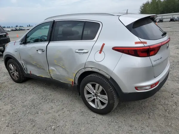 KNDPMCAC6J7386980 2018 KIA SPORTAGE - Image 2