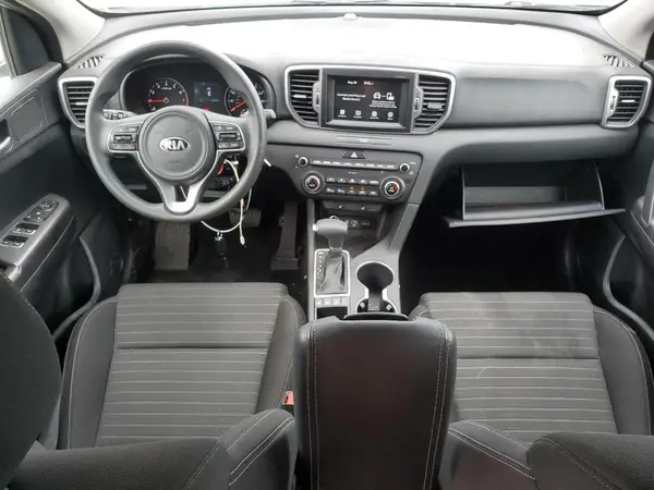KNDPMCAC6J7386980 2018 KIA SPORTAGE - Image 8