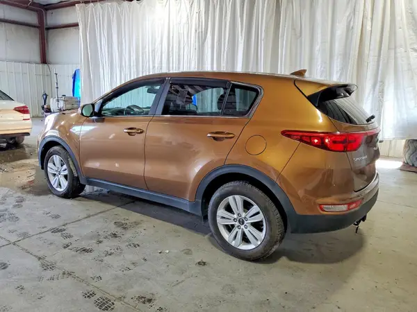 KNDPMCAC6J7391922 2018 KIA SPORTAGE - Image 2