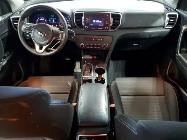 KNDPMCAC6J7391922 2018 KIA SPORTAGE - Image 8