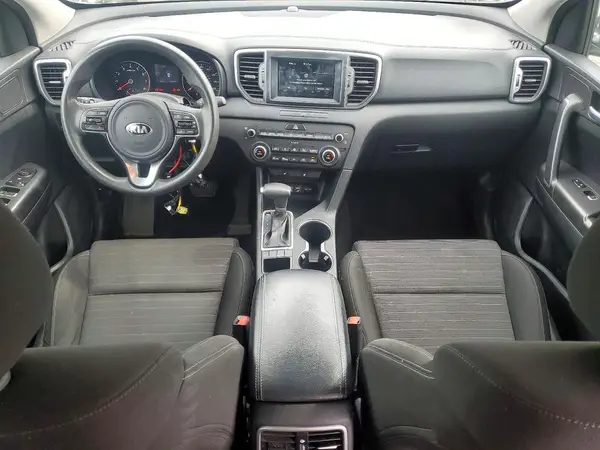 KNDPMCAC6J7391998 2018 KIA SPORTAGE - Image 8
