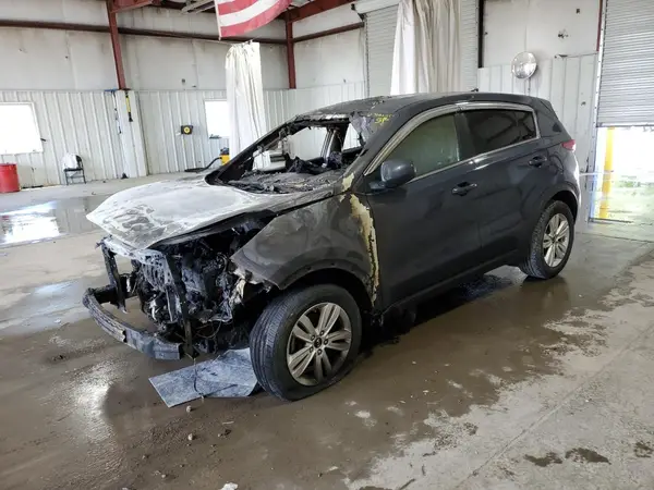 KNDPMCAC6J7396909 2018 KIA SPORTAGE - Image 1