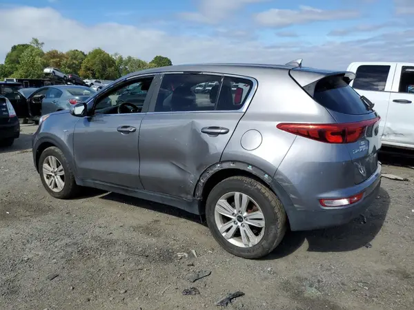 KNDPMCAC6J7400778 2018 KIA SPORTAGE - Image 2