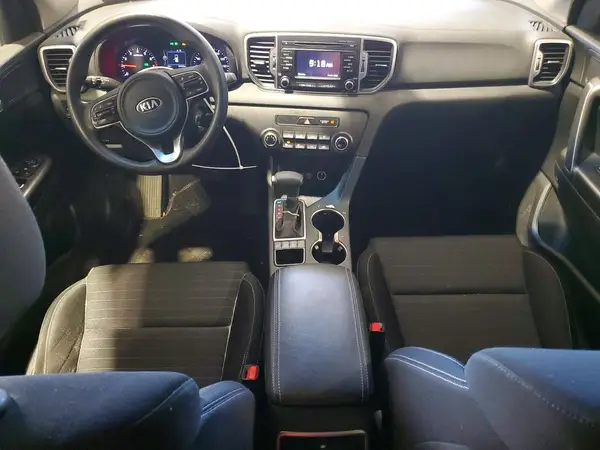 KNDPMCAC6J7401820 2018 KIA SPORTAGE - Image 8