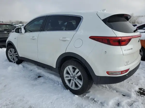 KNDPMCAC6J7426989 2018 KIA SPORTAGE - Image 2