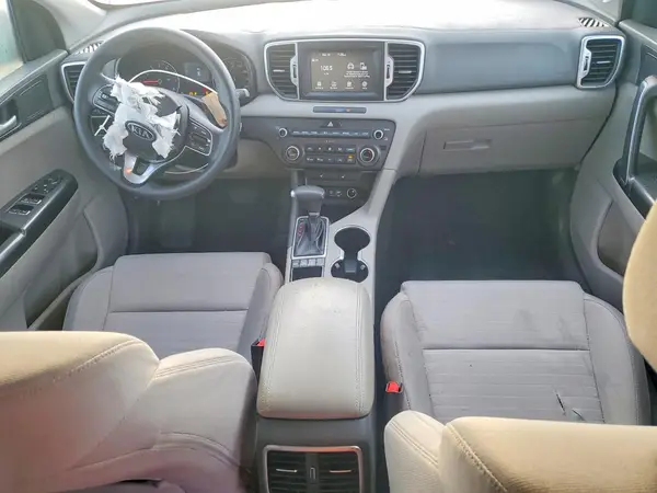 KNDPMCAC6J7446370 2018 KIA SPORTAGE - Image 8