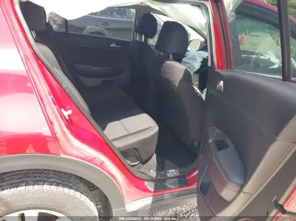 KNDPMCAC6J7450113 2018 KIA SPORTAGE - Image 8