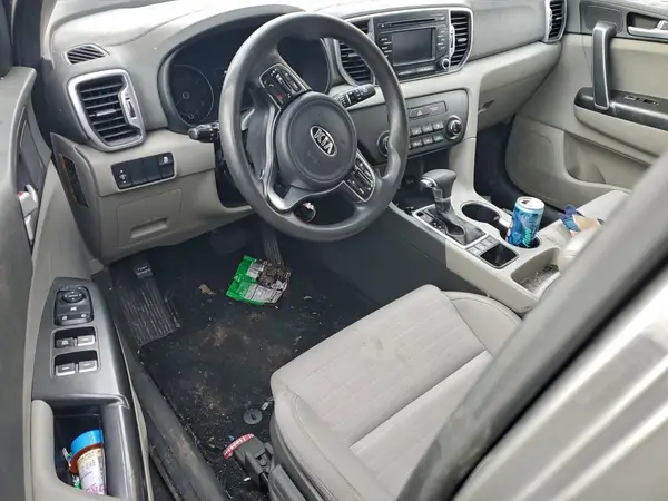 KNDPMCAC6J7477022 2018 KIA SPORTAGE - Image 8