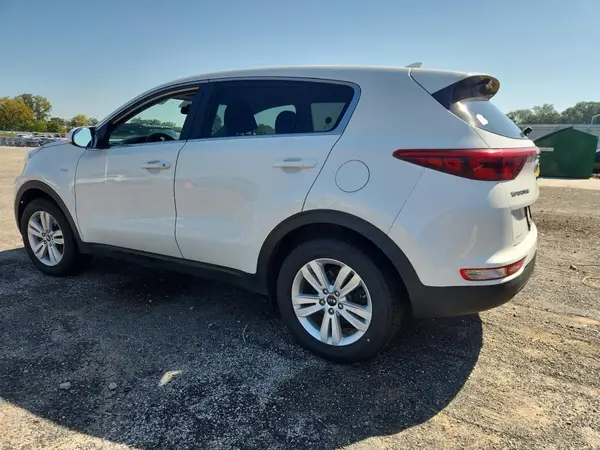 KNDPMCAC6J7487341 2018 KIA SPORTAGE - Image 2
