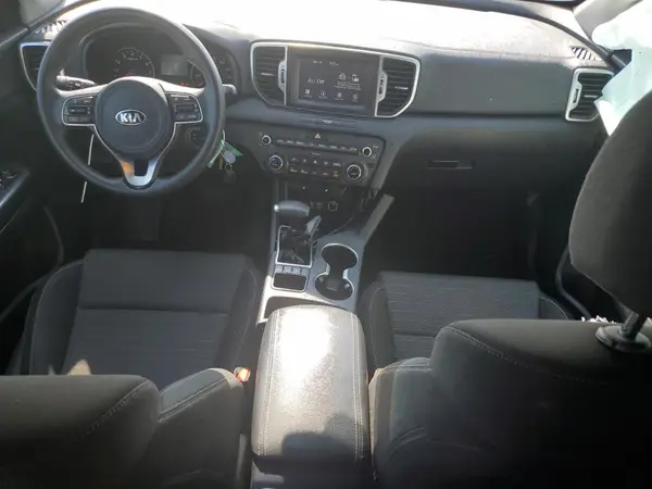 KNDPMCAC6K7505404 2019 KIA SPORTAGE - Image 8
