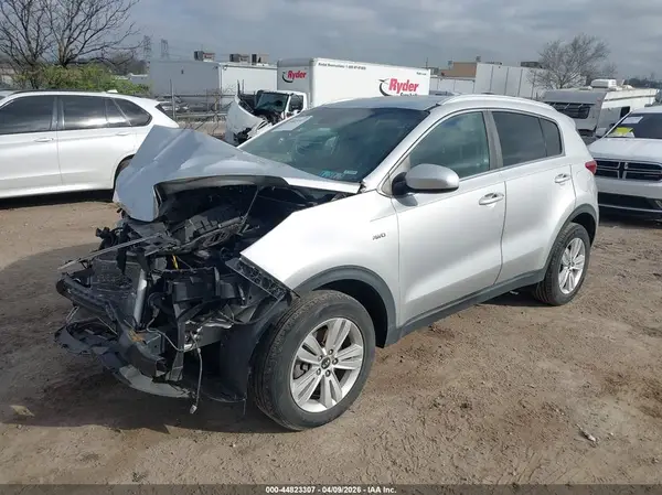 KNDPMCAC6K7515544 2019 KIA SPORTAGE - Image 2