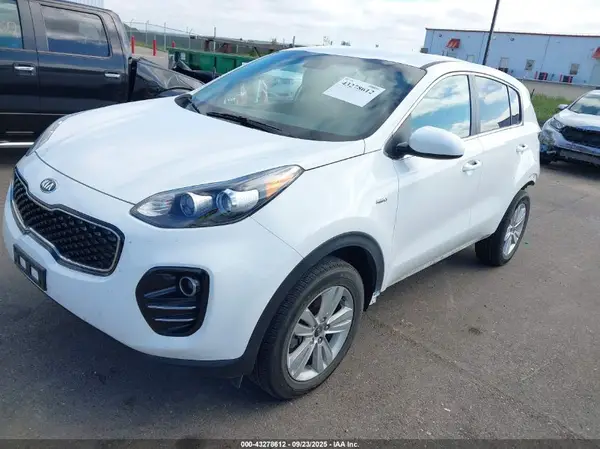 KNDPMCAC6K7533378 2019 KIA SPORTAGE - Image 2