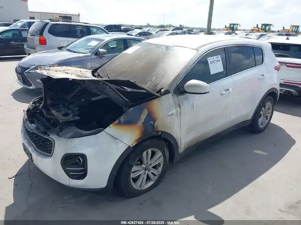 KNDPMCAC6K7560919 2019 KIA SPORTAGE - Image 2