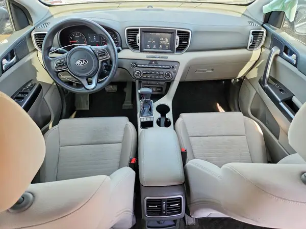 KNDPMCAC6K7566929 2019 KIA SPORTAGE - Image 8