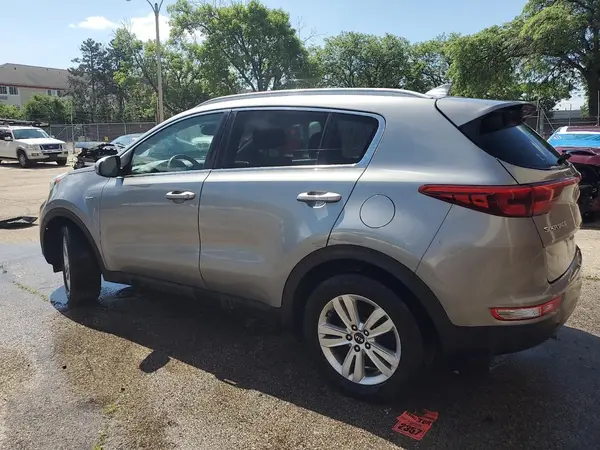 KNDPMCAC6K7566932 2019 KIA SPORTAGE - Image 2