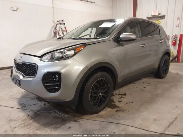 KNDPMCAC6K7579096 2019 KIA SPORTAGE - Image 2