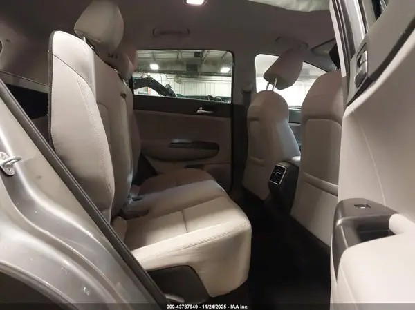 KNDPMCAC6K7579096 2019 KIA SPORTAGE - Image 8