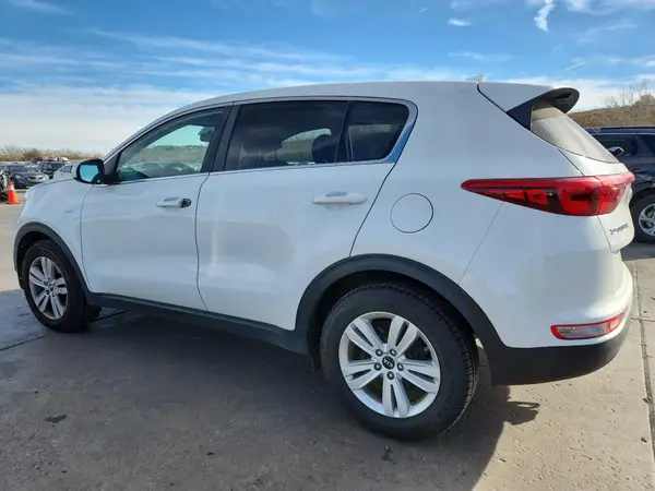 KNDPMCAC6K7591586 2019 KIA SPORTAGE - Image 2