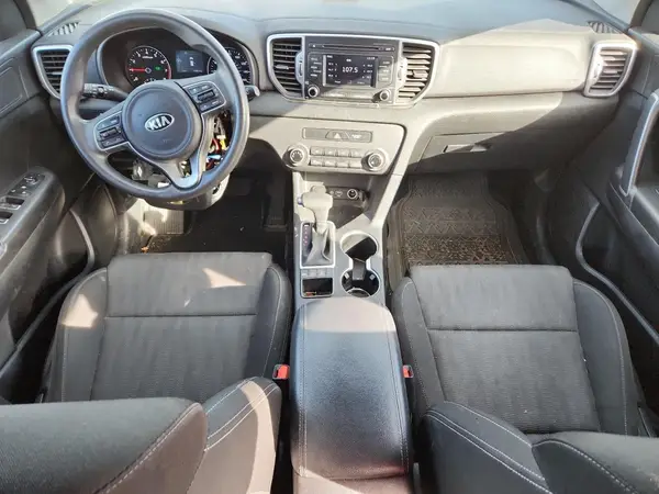 KNDPMCAC6K7591586 2019 KIA SPORTAGE - Image 8