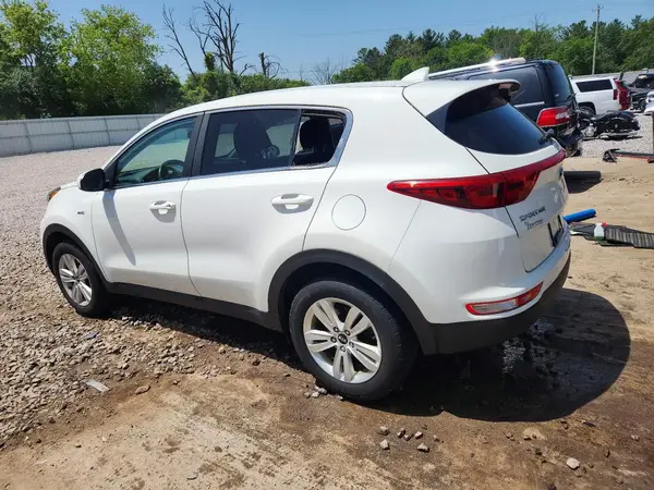 KNDPMCAC6K7592530 2019 KIA SPORTAGE - Image 2
