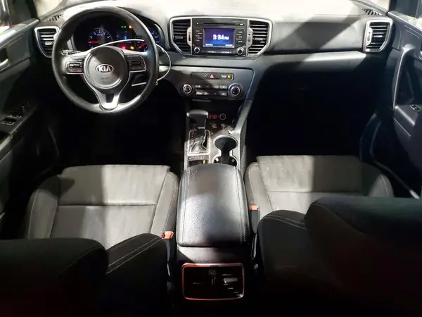 KNDPMCAC6K7593192 2019 KIA SPORTAGE - Image 8
