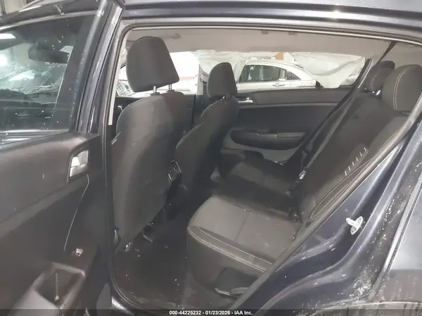 KNDPMCAC6K7597405 2019 KIA SPORTAGE - Image 8