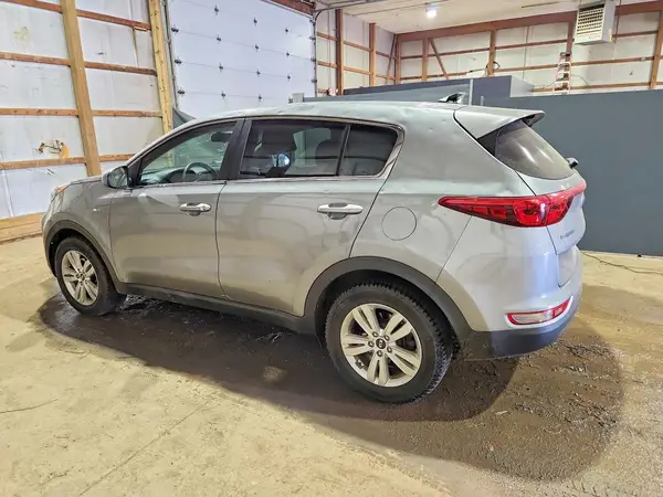 KNDPMCAC6K7598148 2019 KIA SPORTAGE - Image 2