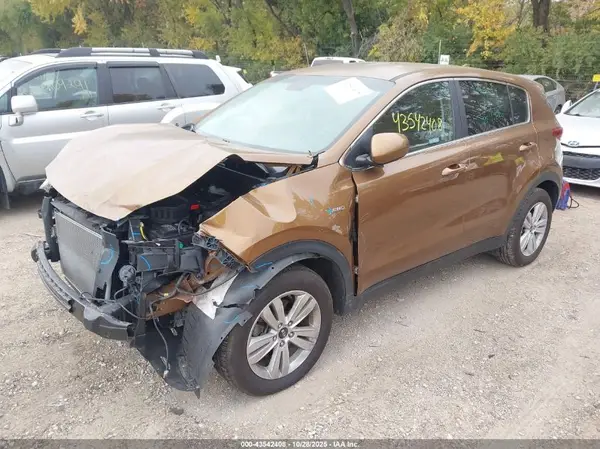 KNDPMCAC6K7602926 2019 KIA SPORTAGE - Image 2
