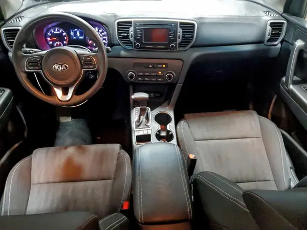 KNDPMCAC6K7605230 2019 KIA SPORTAGE - Image 8