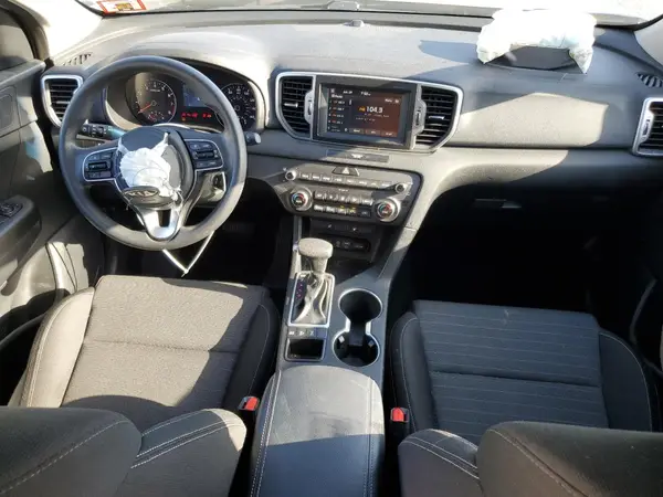 KNDPMCAC6K7606331 2019 KIA SPORTAGE - Image 8